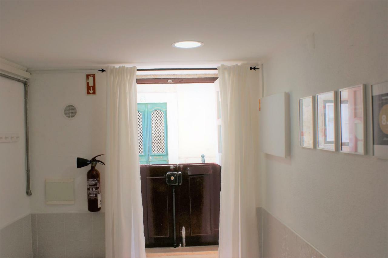 Alfama 34 Apartment Lisbon Bagian luar foto